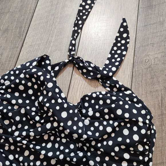 Bikini - Picture 7 of 8